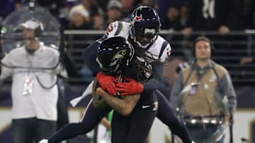 BALTIMORE, MD - NOVEMBER 27: Wide Receiver Chris Moore #10 of the Baltimore Ravens catches a pass in the second quarter against the Houston Texans at M&T Bank Stadium on November 27, 2017 in Baltimore, Maryland. (Photo by Rob Carr/Getty Images)