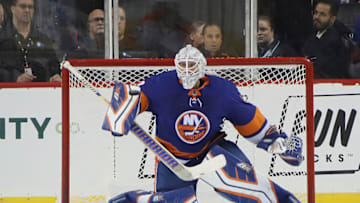 NEW YORK, NEW YORK - SEPTEMBER 18: Robin Lehner #40 of the New York Islanders makes the second period blocker save against the Philadelphia Flyers at the Barclays Center on September 18, 2018 in the Brooklyn borough of New York City. (Photo by Bruce Bennett/Getty Images)