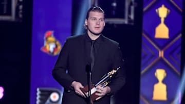 LAS VEGAS, NEVADA - JUNE 19: Robin Lehner of the New York Islanders accepts the Bill Masterton Memorial Trophy awarded to the player who best exemplifies the qualities of perseverance, sportsmanship and dedication to hockey during the 2019 NHL Awards at the Mandalay Bay Events Center on June 19, 2019 in Las Vegas, Nevada. (Photo by Ethan Miller/Getty Images)