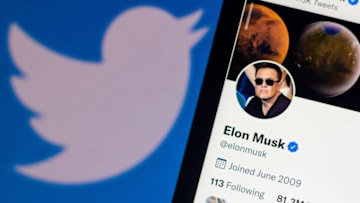 BRAZIL - 2022/04/11: In this photo illustration, the official profile of Elon Musk on the social network Twitter. The billionaire Elon Musk bought 9% of Twitter, an investment of USD 3 billion. (Photo Illustration by Rafael Henrique/SOPA Images/LightRocket via Getty Images)