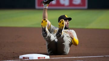 San Diego Padres first baseman Eric Hosmer (30) - Mandatory Credit: Rick Scuteri-USA TODAY Sports