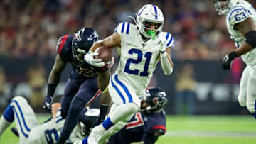 HOUSTON, TX - NOVEMBER 21: Nyheim Hines #21 of the Indianapolis Colts runs the ball up the middle during the first half of a game against the Houston Texans at NRG Stadium on November 21, 2019 in Houston, Texas. (Photo by Wesley Hitt/Getty Images)