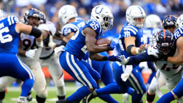 INDIANAPOLIS, INDIANA - OCTOBER 27: Marlon Mack #25 of the Indianapolis Colts runs with the ball against the Denver Broncos at Lucas Oil Stadium on October 27, 2019 in Indianapolis, Indiana. (Photo by Andy Lyons/Getty Images)