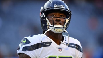 CHICAGO, IL - SEPTEMBER 17: Brandon Marshall #15 of the Seattle Seahawks warms up prior to the game against the Chicago Bears at Soldier Field on September 17, 2018 in Chicago, Illinois. (Photo by Quinn Harris/Getty Images)
