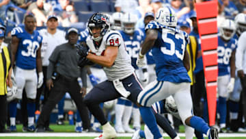 INDIANAPOLIS, IN - SEPTEMBER 30: Ryan Griffin #84 of the Houston Texans runs the ball after a catch during the third quarter against the Indianapolis Colts at Lucas Oil Stadium on September 30, 2018 in Indianapolis, Indiana. (Photo by Bobby Ellis/Getty Images)