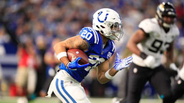 INDIANAPOLIS, IN - NOVEMBER 11: Jordan Wilkins #30 of the Indianapolis Colts /runs the ball in the game against the Jacksonville Jaguars in the second quarter at Lucas Oil Stadium on November 11, 2018 in Indianapolis, Indiana. (Photo by Andy Lyons/Getty Images)