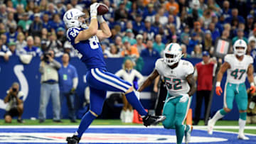 INDIANAPOLIS, INDIANA - NOVEMBER 25: Jack Doyle #84 of the Indianapolis Colts catches a touchdown pass in the game against Miami Dolphins in the second quarter at Lucas Oil Stadium on November 25, 2018 in Indianapolis, Indiana. (Photo by Stacy Revere/Getty Images)