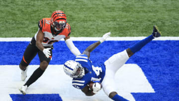 INDIANAPOLIS, INDIANA - OCTOBER 18: Zach Pascal #14 of the Indianapolis Colts scores a touchdown reception against LeShaun Sims #38 of the Cincinnati Bengals during the first half at Lucas Oil Stadium on October 18, 2020 in Indianapolis, Indiana. (Photo by Andy Lyons/Getty Images)