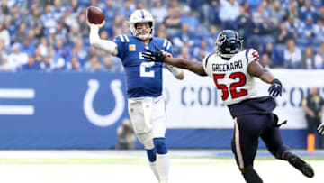 INDIANAPOLIS, INDIANA - OCTOBER 17: Carson Wentz #2 of the Indianapolis Colts (Photo by Andy Lyons/Getty Images)