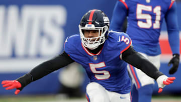 EAST RUTHERFORD, NEW JERSEY - DECEMBER 04: (NEW YORK DAILIES OUT) Kayvon Thibodeaux #5 of the New York Giants in action against the Washington Commanders at MetLife Stadium on December 04, 2022 in East Rutherford, New Jersey. The game ended in a 20-20 tie. (Photo by Jim McIsaac/Getty Images)