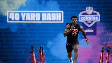 INDIANAPOLIS, IN - FEBRUARY 29: Linebacker Patrick Queen of LSU runs the 40-yard dash during the NFL Combine at Lucas Oil Stadium on February 29, 2020 in Indianapolis, Indiana. (Photo by Joe Robbins/Getty Images)