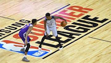 Jul 8, 2016; Las Vegas, NV, USA; New Orleans Pelicans guard Larry Drew II (7) is defended by Los Angeles Lakers guard D
