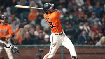 SAN FRANCISCO, CALIFORNIA - SEPTEMBER 03: Kris Bryant #23 of the San Francisco Giants bats against the Los Angeles Dodgers in the bottom of the seventh inning at Oracle Park on September 03, 2021 in San Francisco, California. (Photo by Thearon W. Henderson/Getty Images)