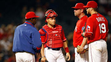 ARLINGTON, TX - SEPTEMBER 12: (L-R) Manager Ron Washington, Ivan Rodriguez #7, Kevin Millwood #33 and Chris Davis #19 of the Texas Rangers on September 12, 2009 at the Ballpark in Arlington, Texas. (Photo by Ronald Martinez/Getty Images)