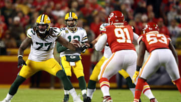 KANSAS CITY, MISSOURI - OCTOBER 27: Quarterback Aaron Rodgers #12 of the Green Bay Packers passes during the game against the Kansas City Chiefs at Arrowhead Stadium on October 27, 2019 in Kansas City, Missouri. (Photo by Jamie Squire/Getty Images)