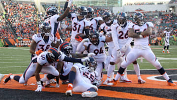 CINCINNATI, OH - DECEMBER 2: Justin Simmons #31 of the Denver Broncos celebrates with his teammates after intercepting a pass during the third quarter of the game against the Cincinnati Bengals at Paul Brown Stadium on December 2, 2018 in Cincinnati, Ohio. (Photo by John Grieshop/Getty Images)