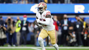 Denver Broncos offseason: Deebo Samuel #19 of the San Francisco 49ers runs with the ball in the first quarter against the Los Angeles Rams in the NFC Championship Game at SoFi Stadium on January 30, 2022 in Inglewood, California. (Photo by Christian Petersen/Getty Images)