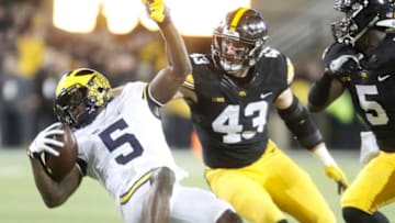 IOWA CITY, IOWA- NOVEMBER 12: Running back Jabrill Peppers #5 of the Michigan Wolverines is brought down during the fourth quarter by linebacker Josey Jewell #43 of the Iowa Hawkeyes on November 12, 2016 at Kinnick Stadium in Iowa City, Iowa. (Photo by Matthew Holst/Getty Images)