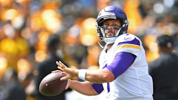 PITTSBURGH, PA - SEPTEMBER 17: Case Keenum #7 of the Minnesota Vikings warms up before the game against the Pittsburgh Steelers at Heinz Field on September 17, 2017 in Pittsburgh, Pennsylvania. (Photo by Joe Sargent/Getty Images)