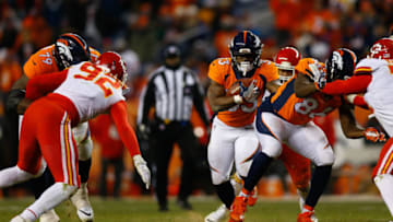 DENVER, CO - DECEMBER 31: Running back De'Angelo Henderson #33 of the Denver Broncos rushes during the fourth quarter against the Kansas City Chiefs at Sports Authority Field at Mile High on December 31, 2017 in Denver, Colorado. The Chiefs defeated the Broncos 27-24. (Photo by Justin Edmonds/Getty Images)