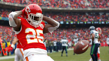 KANSAS CITY, MO - NOVEMBER 16: Jamaal Charles