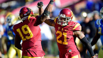 LOS ANGELES, CA - NOVEMBER 28: Su'a Cravens