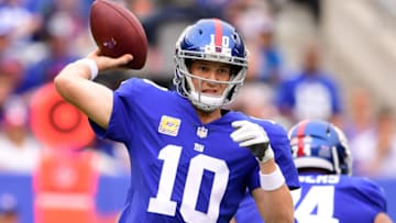 EAST RUTHERFORD, NJ - OCTOBER 08: Eli Manning #10 of the New York Giants looks to pass against the Los Angeles Chargers during the first quarter during an NFL game at MetLife Stadium on October 8, 2017 in East Rutherford, New Jersey. (Photo by Steven Ryan/Getty Images)