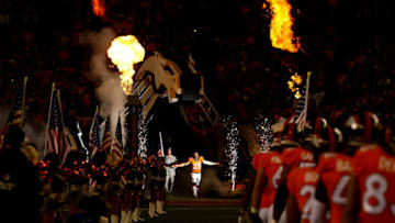 DENVER, CO - NOVEMBER 12: Cornerback Chris Harris #25 of the Denver Broncos runs onto the field during player introductions before a game against the New England Patriots at Sports Authority Field at Mile High on November 12, 2017 in Denver, Colorado. (Photo by Justin Edmonds/Getty Images)