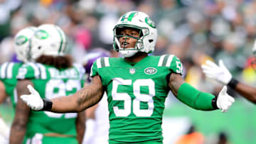 EAST RUTHERFORD, NJ - OCTOBER 21: Darron Lee #58 of the New York Jets reacts against the Minnesota Vikings at MetLife Stadium on October 21, 2018 in East Rutherford, New Jersey. The Vikings defeated the Jets 37-17. (Photo by Steven Ryan/Getty Images)