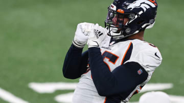 EAST RUTHERFORD, NEW JERSEY - OCTOBER 01: Bradley Chubb #55 of the Denver Broncos celebrates a stop against Sam Darnold #14 of the New York Jets during the second quarter at MetLife Stadium on October 01, 2020 in East Rutherford, New Jersey. (Photo by Elsa/Getty Images)