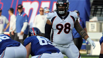 EAST RUTHERFORD, NEW JERSEY - SEPTEMBER 12: Defensive Lineman Mike Purcell #98 of the Denver Broncos scans the offensive line in the Denver Broncos vs New York Giants game at MetLife Stadium on September 12, 2021 in East Rutherford, New Jersey. (Photo by Al Pereira/Getty Images)