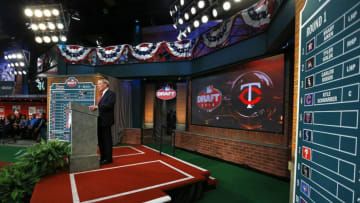 SECAUCUS, NJ - JUNE 5: Commissioner Allan H. Bud Selig announces the fifth overall pick of Nick Gordon by the Minnesota Twins during the MLB First-Year Player Draft at the MLB Network Studio on June 5, 2014 in Secacucus, New Jersey. (Photo by Rich Schultz/Getty Images)