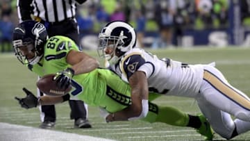 Dec 15, 2016; Seattle, WA, USA; Seattle Seahawks wide receiver Doug Baldwin (89) is defended by Los Angeles Rams cornerback Trumaine Johnson (22) during a NFL football game at CenturyLink Field. Mandatory Credit: Kirby Lee-USA TODAY Sports