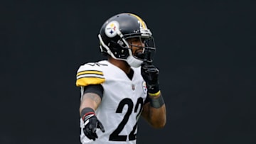 JACKSONVILLE, FLORIDA - NOVEMBER 22: Steven Nelson #22 of the Pittsburgh Steelers reacts against the Jacksonville Jaguars at TIAA Bank Field on November 22, 2020 in Jacksonville, Florida. (Photo by Michael Reaves/Getty Images)