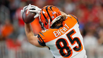ATLANTA, GA - SEPTEMBER 30: Tyler Eifert #85 of the Cincinnati Bengals catches a pass for a touchdown during the first quarter against the Atlanta Falcons at Mercedes-Benz Stadium on September 30, 2018 in Atlanta, Georgia. (Photo by Kevin C. Cox/Getty Images)