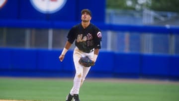 12 Jul 1998: Infielder Rey Ordonez #10 of the New York Mets in action during a game against the Montreal Expos at Shea Stadium in Flushing, New York. The Mets defeated the Expos 5-2. Mandatory Credit: David Seelig /Allsport
