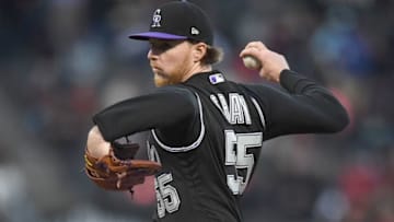 SAN FRANCISCO, CA - APRIL 13: Jon Gray #55 of the Colorado Rockies pitches against the San Francisco Giants in the bottom of the first inning at AT&T Park on April 13, 2017 in San Francisco, California. (Photo by Thearon W. Henderson/Getty Images)