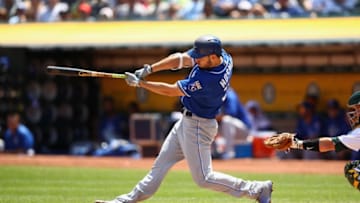 OAKLAND, CA - AUGUST 16: Eric Hosmer #35 of the Kansas City Royals bats against the Oakland Athletics at Oakland Alameda Coliseum on August 16, 2017 in Oakland, California. (Photo by Ezra Shaw/Getty Images)
