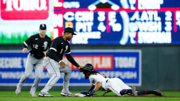 MINNEAPOLIS, MN - SEPTEMBER 28: Billy Hamilton #0 of the Minnesota Twins steals second base against Elvis Andrus #1 of the Chicago White Sox in the eighth inning of the game at Target Field on September 28, 2022 in Minneapolis, Minnesota. The Twins defeated the White Sox 8-4. (Photo by David Berding/Getty Images)