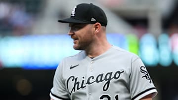 MINNEAPOLIS, MN - APRIL 23: Liam Hendriks #31 of the Chicago White Sox looks on against the Minnesota Twins in the eighth inning of the game at Target Field on April 23, 2022 in Minneapolis, Minnesota. The Twins defeated the White Sox 9-2. (Photo by David Berding/Getty Images)