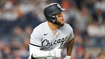 NEW YORK, NEW YORK - MAY 22: Yoan Moncada #10 of the Chicago White Sox runs to first during the eighth inning of Game Two of a doubleheader against the New York Yankees at Yankee Stadium on May 22, 2022 in the Bronx borough of New York City. (Photo by Sarah Stier/Getty Images)