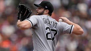 SAN FRANCISCO, CALIFORNIA - JULY 03: Lucas Giolito #27 of the Chicago White Sox pitches against the San Francisco Giants in the bottom of the first inning at Oracle Park on July 03, 2022 in San Francisco, California. (Photo by Thearon W. Henderson/Getty Images)