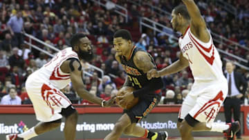 Dec 29, 2015; Houston, TX, USA; Atlanta Hawks forward Kent Bazemore (24) moves the ball during the second quarter against the Houston Rockets at Toyota Center. Mandatory Credit: Troy Taormina-USA TODAY Sports