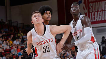 LAS VEGAS, NV - JULY 11: Isaiah Hartenstein #55 of the Houston Rockets boxes out Jarrett Allen #31 of the Brooklyn Nets during the 2018 Las Vegas Summer League on July 11, 2018 at the Cox Pavilion in Las Vegas, Nevada. NOTE TO USER: User expressly acknowledges and agrees that, by downloading and/or using this photograph, user is consenting to the terms and conditions of the Getty Images License Agreement. Mandatory Copyright Notice: Copyright 2018 NBAE (Photo by David Dow/NBAE via Getty Images)