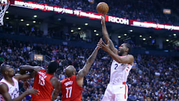 TORONTO, ON - MARCH 5: Kawhi Leonard #2 of the Toronto Raptors shoots the ball during the first half of an NBA game against the Houston Rockets at Scotiabank Arena on March 5, 2019 in Toronto, Canada. NOTE TO USER: User expressly acknowledges and agrees that, by downloading and or using this photograph, User is consenting to the terms and conditions of the Getty Images License Agreement. (Photo by Vaughn Ridley/Getty Images)