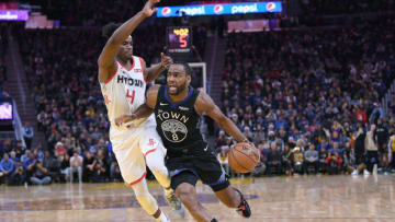 SAN FRANCISCO, CALIFORNIA - DECEMBER 25: Alec Burks #8 of the Golden State Warriors drives towards the basket on Danuel House Jr. #4 of the Houston Rockets during the second half of an NBA basketball game at Chase Center on December 25, 2019 in San Francisco, California. NOTE TO USER: User expressly acknowledges and agrees that, by downloading and or using this photograph, User is consenting to the terms and conditions of the Getty Images License Agreement. (Photo by Thearon W. Henderson/Getty Images)