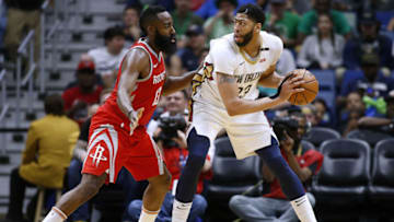 NEW ORLEANS, LA - MARCH 17: Anthony Davis #23 of the New Orleans Pelicans drives against James Harden #13 of the Houston Rockets during the second half at the Smoothie King Center on March 17, 2018 in New Orleans, Louisiana. NOTE TO USER: User expressly acknowledges and agrees that, by downloading and or using this photograph, User is consenting to the terms and conditions of the Getty Images License Agreement. (Photo by Jonathan Bachman/Getty Images)