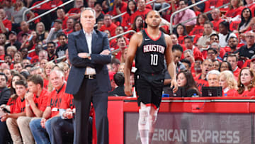 Houston Rockets Eric Gordon Mike D'Antoni (Photo by Andrew D. Bernstein/NBAE via Getty Images)
