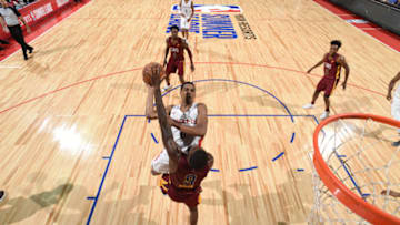LAS VEGAS, NV - JULY 14: De'Anthony Melton #0 of the Houston Rockets goes to the basket against the Cleveland Cavaliers during the 2018 Las Vegas Summer League on July 14, 2018 at the Thomas & Mack Center in Las Vegas, Nevada. NOTE TO USER: User expressly acknowledges and agrees that, by downloading and/or using this photograph, user is consenting to the terms and conditions of the Getty Images License Agreement. Mandatory Copyright Notice: Copyright 2018 NBAE (Photo by Garrett Ellwood/NBAE via Getty Images)