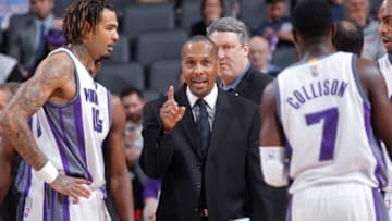 SACRAMENTO, CA - MARCH 1: Assistant coach Elston Turner of the Sacramento Kings coaches against the Brooklyn Nets on March 1, 2017 at Golden 1 Center in Sacramento, California. NOTE TO USER: User expressly acknowledges and agrees that, by downloading and or using this photograph, User is consenting to the terms and conditions of the Getty Images Agreement. Mandatory Copyright Notice: Copyright 2017 NBAE (Photo by Rocky Widner/NBAE via Getty Images)